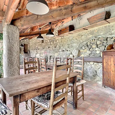 La Rochere Holiday home Sampzon