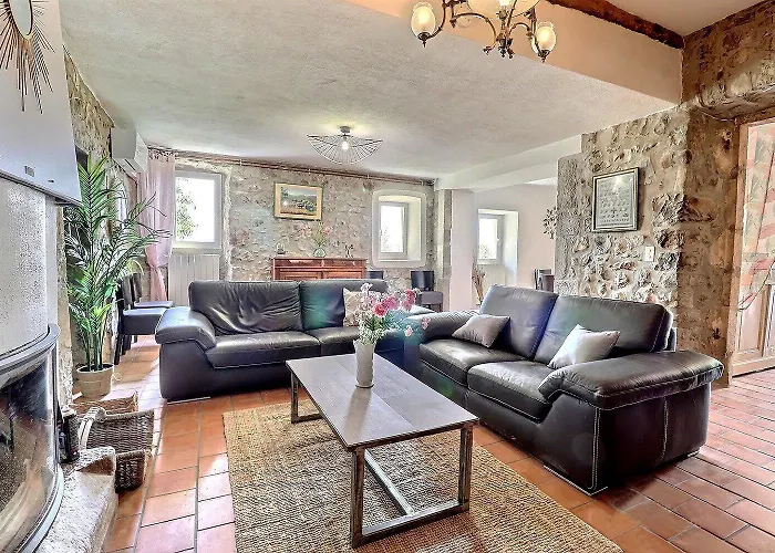La Rochere Holiday home *